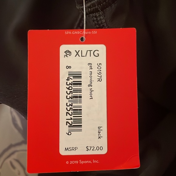 NWT Spanx 5” Black Get Moving short with pocket - Picture 5 of 6